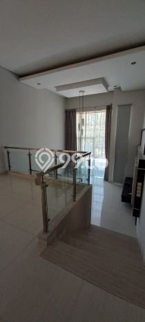 HUNIAN PREMIUM! Rumah kawasan Pakuwon City, 4 KT, Area Berkembang, Luas 180m² LB 360m² HUNIAN PREMIUM! Rumah kawasan Pakuwon City, 4 KT, Area Berkembang, Luas 180m² LB 360m²