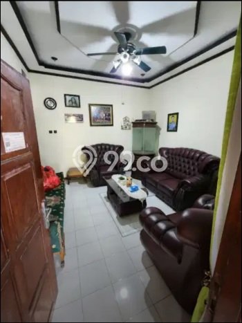 Rumah Elit Modern Tanpa Renovasi di Kendangsari Surabaya Rumah Elit Modern Tanpa Renovasi di Kendangsari Surabaya
