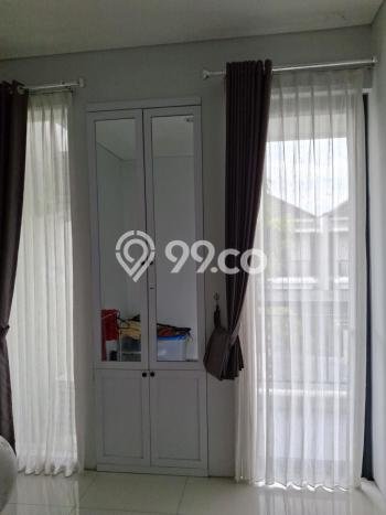 For Sale Hunian Rumah Terawat 4 Kamar di Sidoarjo, Surabaya For Sale Hunian Rumah Terawat 4 Kamar di Sidoarjo, Surabaya