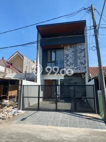 Jual Rumah Favorit Siap Huni LB 125m2 di Rungkut, Surabaya Jual Rumah Favorit Siap Huni LB 125m2 di Rungkut, Surabaya