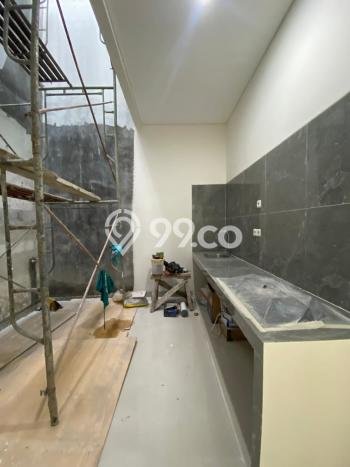 Dijual Rumah Strategis Bagus Punya 3 KT di Rungkut Surabaya SHM Dijual Rumah Strategis Bagus Punya 3 KT di Rungkut Surabaya SHM