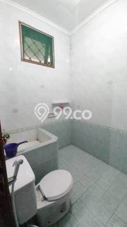Rumah Elit Modern Tanpa Renovasi di Dharma Husada Surabaya Rumah Elit Modern Tanpa Renovasi di Dharma Husada Surabaya