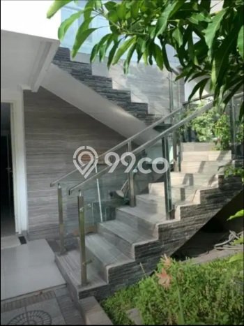 Hunian Mewah Dijual LT 180m2 di Sukolilo, Surabaya Hunian Mewah Dijual LT 180m2 di Sukolilo, Surabaya