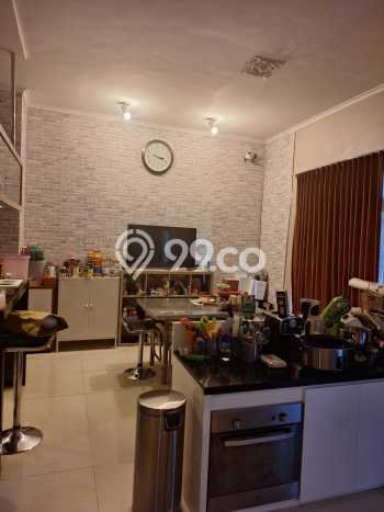 Apartemen Luxury Dijual di Surabaya Lokasi Strategis Punya 3 Kamar Tidur Apartemen Luxury Dijual di Surabaya Lokasi Strategis Punya 3 Kamar Tidur