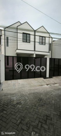 For Sale Rumah 3 Kamar Lokasi Ideal Nyaman dan Strategis di Tambaksari For Sale Rumah 3 Kamar Lokasi Ideal Nyaman dan Strategis di Tambaksari