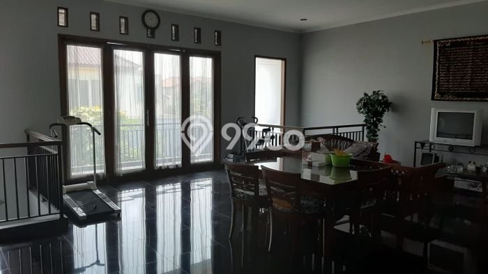 Rumah Elit LB 400m2 Siap Pakai Desain Elegan di Tanjung Barat, Jakarta Selatan Rumah Elit LB 400m2 Siap Pakai Desain Elegan di Tanjung Barat, Jakarta Selatan