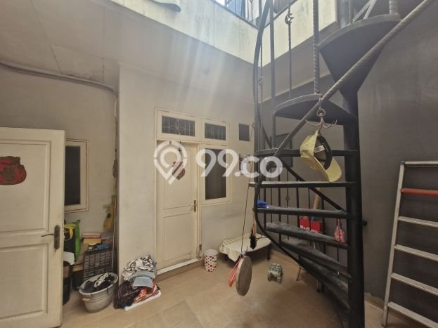 Dijual Hunian Rumah Nyaman 4 KT di Taman Surya, Jakarta Barat Dijual Hunian Rumah Nyaman 4 KT di Taman Surya, Jakarta Barat