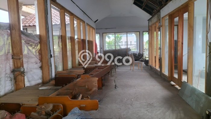 Rumah Eksklusif Siap Huni LT 320m2 di Kelapa Gading, Jakarta Utara Rumah Eksklusif Siap Huni LT 320m2 di Kelapa Gading, Jakarta Utara