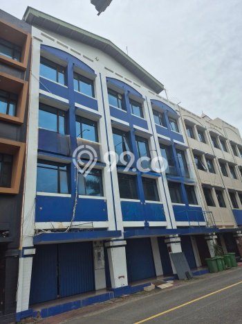 Area Ramai! Komersial Dijual di Kelapa Gading untuk Bisnis Luas Bangunan 1600m2 Area Ramai! Komersial Dijual di Kelapa Gading untuk Bisnis Luas Bangunan 1600m2
