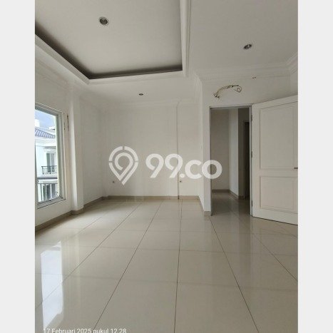 Ready to Use! Luxury House LT 154m2 Desain Elegan di Lebak Bulus Ready to Use! Luxury House LT 154m2 Desain Elegan di Lebak Bulus