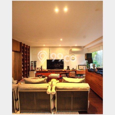 Jual Rumah Mewah Elegan Dengan View Eksklusif di Jati Padang, Jakarta Selatan Jual Rumah Mewah Elegan Dengan View Eksklusif di Jati Padang, Jakarta Selatan