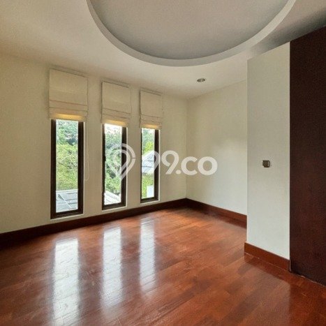 Jual Rumah Luas Elegan Dengan View Cantik di Pondok Indah, Jakarta Selatan Jual Rumah Luas Elegan Dengan View Cantik di Pondok Indah, Jakarta Selatan