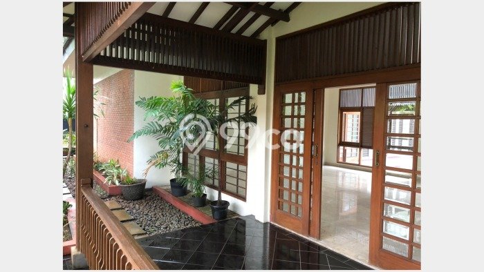 Disewakan Rumah Murah di Cipete Jakarta Selatan Punya 5 Kamar Tidur Disewakan Rumah Murah di Cipete Jakarta Selatan Punya 5 Kamar Tidur