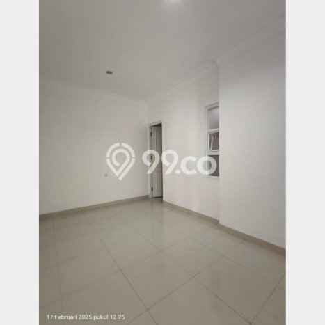 Ready to Use! Luxury House LT 154m2 Desain Elegan di Lebak Bulus Ready to Use! Luxury House LT 154m2 Desain Elegan di Lebak Bulus