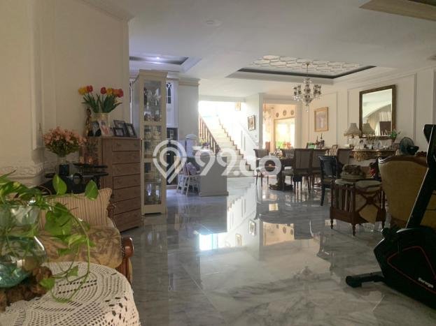 Dijual Rumah Luas Megah Dengan View Eksklusif di Pondok Indah, Jakarta Selatan Dijual Rumah Luas Megah Dengan View Eksklusif di Pondok Indah, Jakarta Selatan