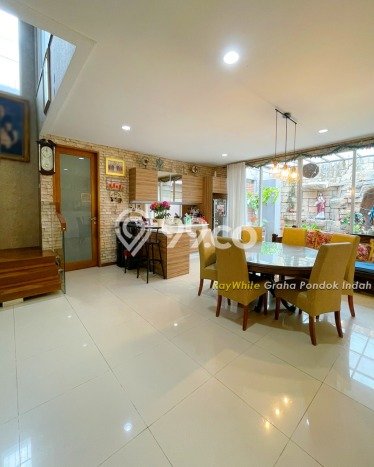 Rumah Luxury Modern Siap Huni di Pondok Indah Jakarta Selatan Rumah Luxury Modern Siap Huni di Pondok Indah Jakarta Selatan