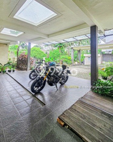 Dijual Rumah Luas Megah Dengan View Cantik di Kemang, Jakarta Selatan Dijual Rumah Luas Megah Dengan View Cantik di Kemang, Jakarta Selatan