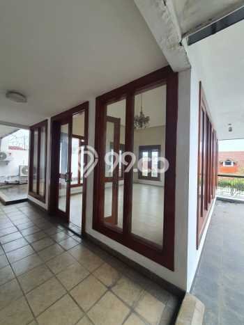 Rumah Bagus Disewakan di Pondok Indah, Jakarta Selatan LT 680m2, LB 800m2 Rumah Bagus Disewakan di Pondok Indah, Jakarta Selatan LT 680m2, LB 800m2