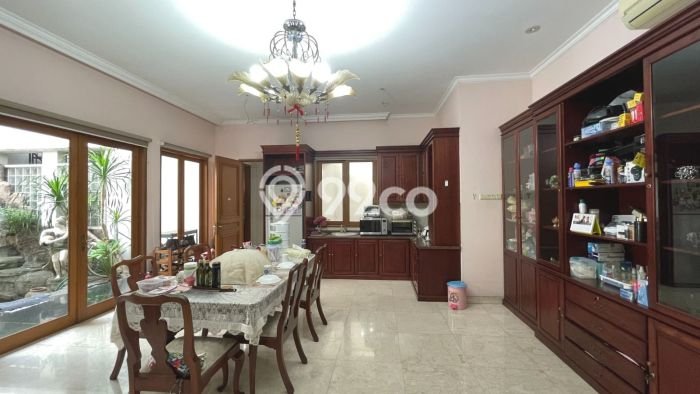 For Sale! Luxury House LT 350m2 Desain Modern di Lebak Bulus For Sale! Luxury House LT 350m2 Desain Modern di Lebak Bulus