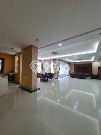 Rumah Bagus Disewakan di Pondok Indah, Jakarta Selatan LT 680m2, LB 800m2 Rumah Bagus Disewakan di Pondok Indah, Jakarta Selatan LT 680m2, LB 800m2