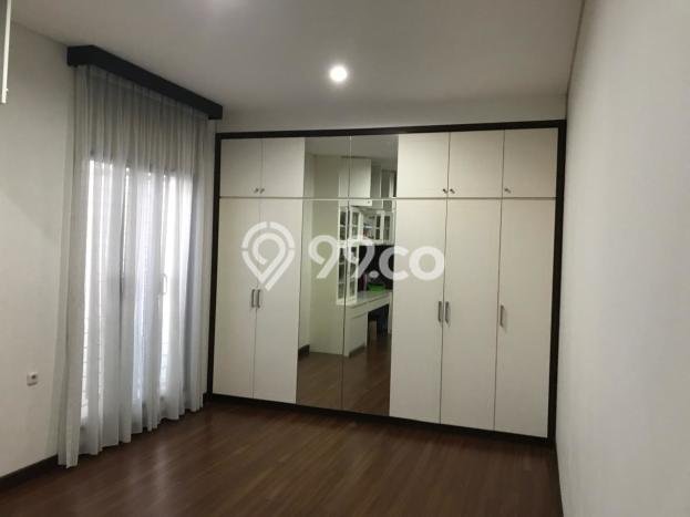 Dijual Rumah Luas Elegan Dengan View Cantik di Bintaro, Tangerang Selatan Dijual Rumah Luas Elegan Dengan View Cantik di Bintaro, Tangerang Selatan