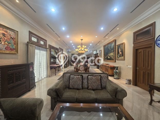 Hunian Elit LB 1100m2 Siap Pakai Desain Elegan di Simprug, Jakarta Selatan Hunian Elit LB 1100m2 Siap Pakai Desain Elegan di Simprug, Jakarta Selatan