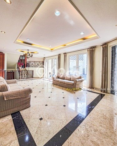 Jual Rumah Luas Elegan Dengan View Cantik di Lebak Bulus, Jakarta Selatan Jual Rumah Luas Elegan Dengan View Cantik di Lebak Bulus, Jakarta Selatan