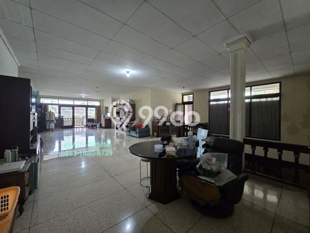 Rumah Mewah LB 1200m2 Siap Pakai Desain Elegan di Gandaria, Jakarta Selatan Rumah Mewah LB 1200m2 Siap Pakai Desain Elegan di Gandaria, Jakarta Selatan