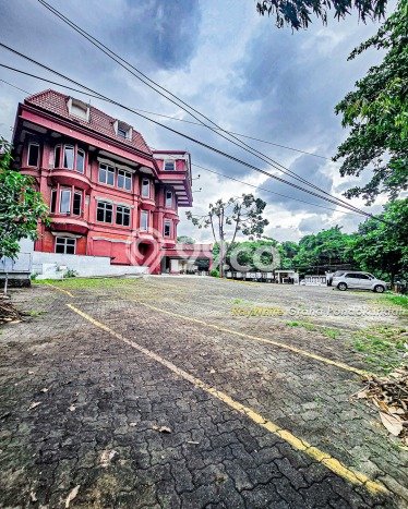 Unit Komersial Dijual di Jakarta Selatan LT 1815m2 & LB 1640m2 Unit Komersial Dijual di Jakarta Selatan LT 1815m2 & LB 1640m2