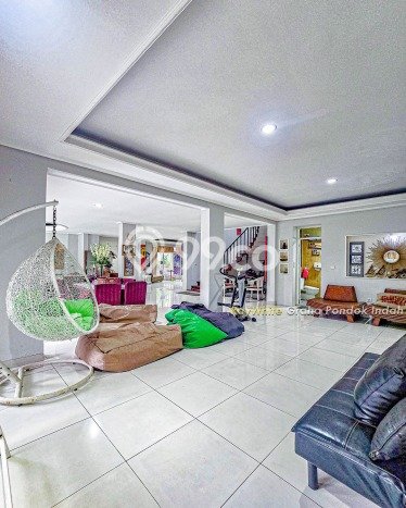 Rumah Mewah LB 270m2 Siap Pakai Desain Elegan di Kemang, Jakarta Selatan Rumah Mewah LB 270m2 Siap Pakai Desain Elegan di Kemang, Jakarta Selatan