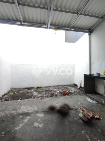 Hunian Cantik Modern Lb 100m2 di Rungkut, Surabaya Hunian Cantik Modern Lb 100m2 di Rungkut, Surabaya
