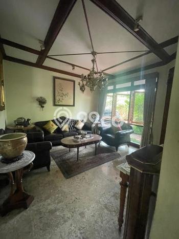 For Sale! Premium House LT 644m2 Desain Elegan di Pondok Indah For Sale! Premium House LT 644m2 Desain Elegan di Pondok Indah