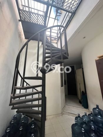 Hunian Elit LB 621m2 Siap Pakai Desain Elegan di Permata Hijau, Jakarta Selatan Hunian Elit LB 621m2 Siap Pakai Desain Elegan di Permata Hijau, Jakarta Selatan