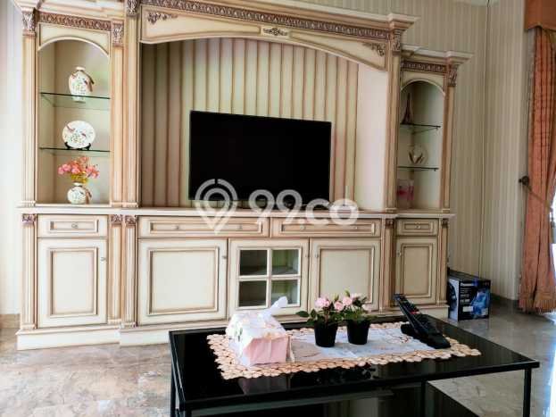 Rumah Elit Modern Tanpa Renovasi di Pondok Indah Jakarta Selatan Rumah Elit Modern Tanpa Renovasi di Pondok Indah Jakarta Selatan