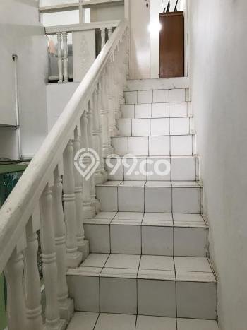 Siap Huni Hunian Elit 6 Kamar di Mampang Prapatan Dekat ke Mana Saja Siap Huni Hunian Elit 6 Kamar di Mampang Prapatan Dekat ke Mana Saja