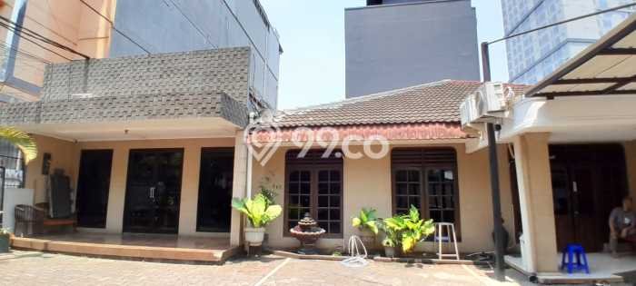 Rumah Elit Modern Tanpa Renovasi di Pondok Indah Jakarta Selatan Rumah Elit Modern Tanpa Renovasi di Pondok Indah Jakarta Selatan