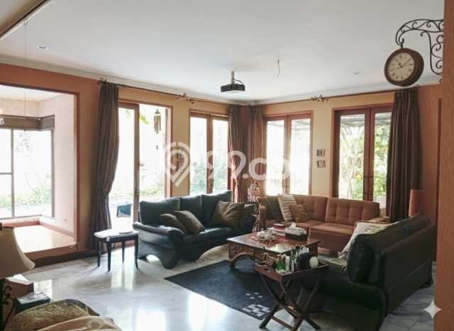 Rumah Elit Modern Siap Huni di Cirendeu Jakarta Selatan Rumah Elit Modern Siap Huni di Cirendeu Jakarta Selatan