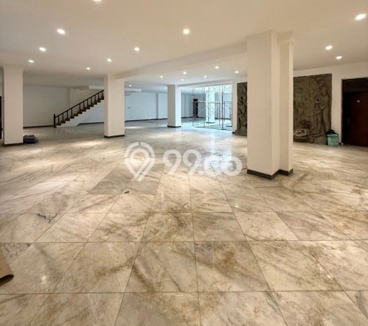 Komersial Dijual di Menteng LT 1046m2, LB 2400m2 Solusi Investasi Cerdas Komersial Dijual di Menteng LT 1046m2, LB 2400m2 Solusi Investasi Cerdas