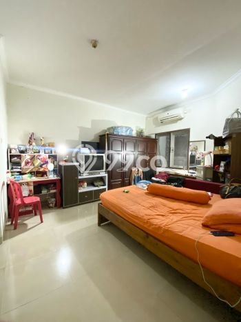 Hunian Elit LB 380m2 Siap Pakai Desain Elegan di Cibubur, Bekasi Hunian Elit LB 380m2 Siap Pakai Desain Elegan di Cibubur, Bekasi
