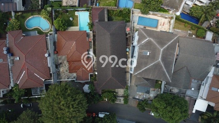 Rumah Luxury Modern Tanpa Renovasi di Pondok Indah Jakarta Selatan Rumah Luxury Modern Tanpa Renovasi di Pondok Indah Jakarta Selatan