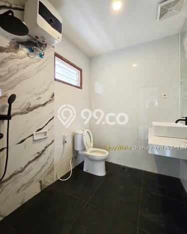 Rumah Luxury Modern Tanpa Renovasi di Pondok Indah Jakarta Selatan Rumah Luxury Modern Tanpa Renovasi di Pondok Indah Jakarta Selatan