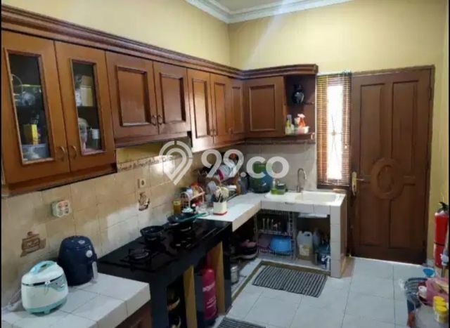 Hunian Elit LB 200m2 Siap Pakai Desain Elegan di Rawamangun, Jakarta Timur Hunian Elit LB 200m2 Siap Pakai Desain Elegan di Rawamangun, Jakarta Timur