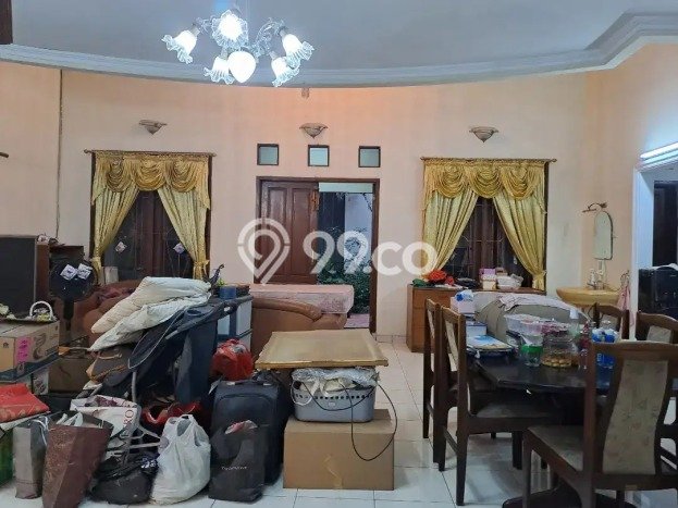 Jual Rumah Luas Elegan Dengan View Eksklusif di Pondok Kelapa, Jakarta Timur Jual Rumah Luas Elegan Dengan View Eksklusif di Pondok Kelapa, Jakarta Timur
