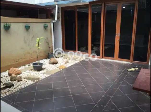 Rumah Modern 4 Kamar LT 180m2 di Bintara Rumah Modern 4 Kamar LT 180m2 di Bintara