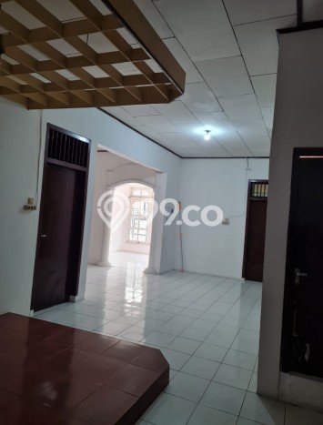 Rumah Minimalis 4 KT di Bintara Bekasi Semi Furnished Rumah Minimalis 4 KT di Bintara Bekasi Semi Furnished