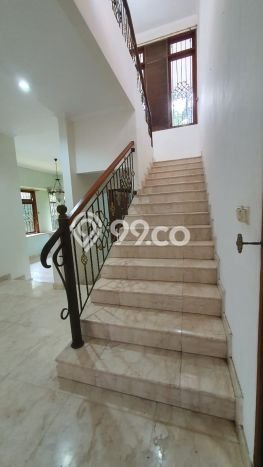 Dijual Rumah Luas Elegan Dengan View Cantik di Lebak Bulus, Jakarta Selatan Dijual Rumah Luas Elegan Dengan View Cantik di Lebak Bulus, Jakarta Selatan