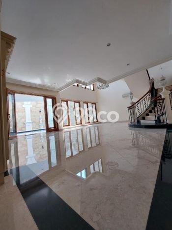 Hunian Elit LB 998m2 Siap Huni Desain Elegan di Pondok Indah, Jakarta Selatan Hunian Elit LB 998m2 Siap Huni Desain Elegan di Pondok Indah, Jakarta Selatan