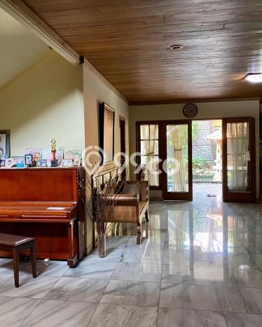 Rumah Elit LB 455m2 Siap Pakai Desain Elegan di Lebak Bulus, Jakarta Selatan Rumah Elit LB 455m2 Siap Pakai Desain Elegan di Lebak Bulus, Jakarta Selatan