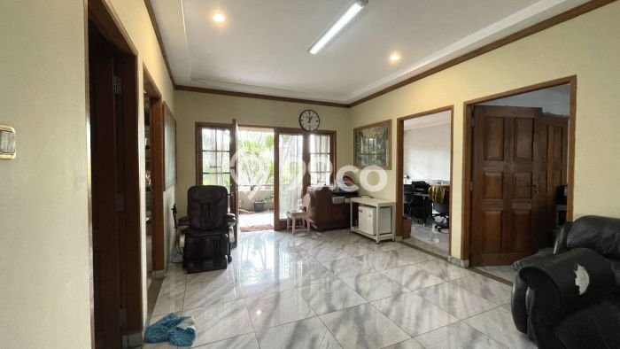 Rumah Elit LB 455m2 Siap Pakai Desain Elegan di Lebak Bulus, Jakarta Selatan Rumah Elit LB 455m2 Siap Pakai Desain Elegan di Lebak Bulus, Jakarta Selatan