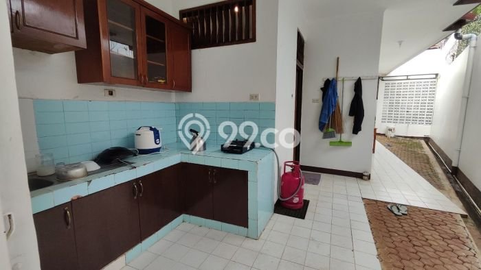 Hunian Modern Untuk Disewakan di Pejaten Jakarta Selatan 4 KT & 5 KM Hunian Modern Untuk Disewakan di Pejaten Jakarta Selatan 4 KT & 5 KM